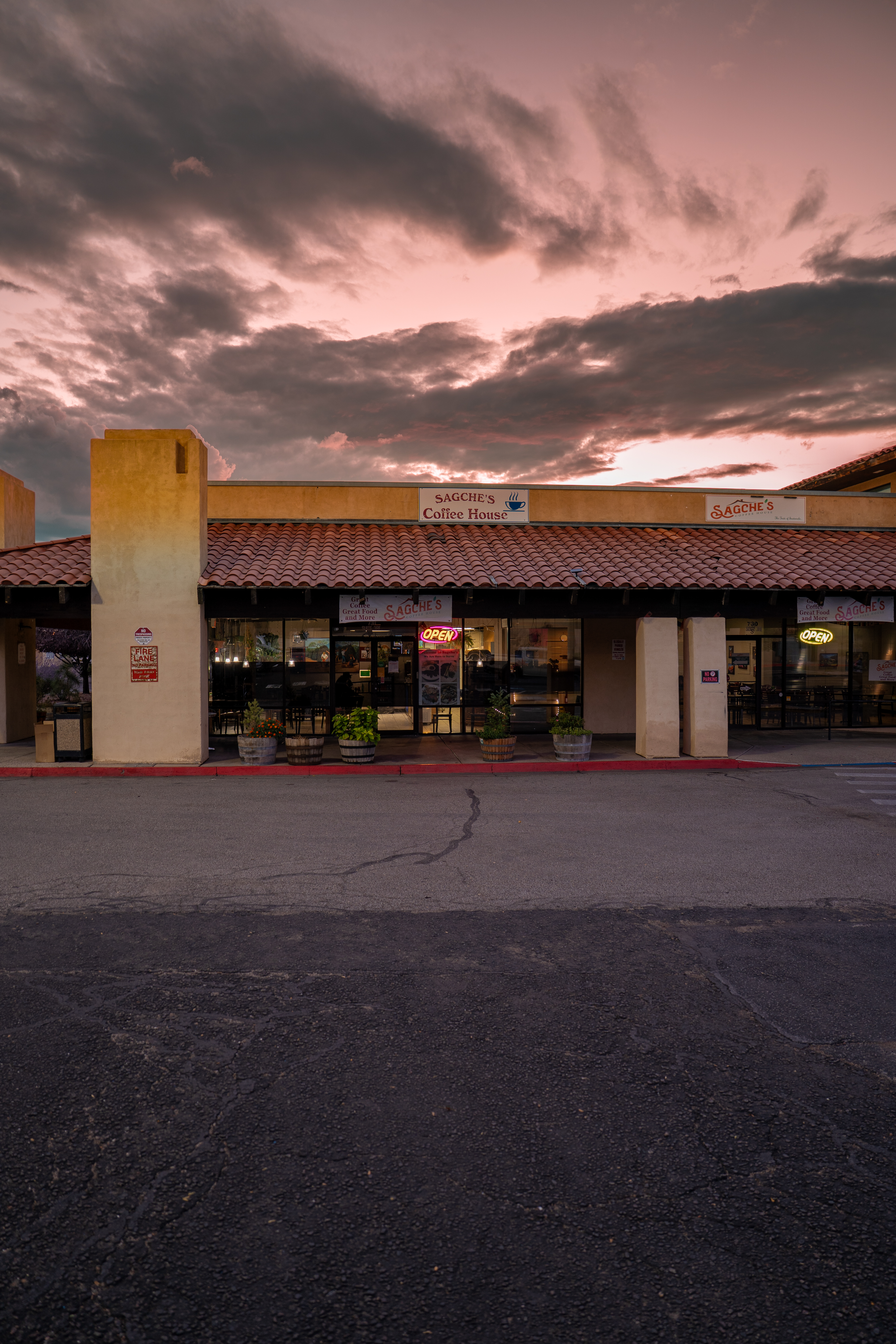 Sagches Coffee House at sunset